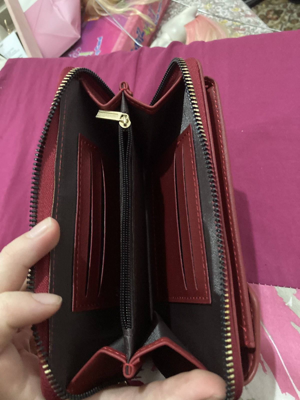 Other Red faux leather phone pouch and wallet bag Size ONE SIZE - 3 Thumbnail