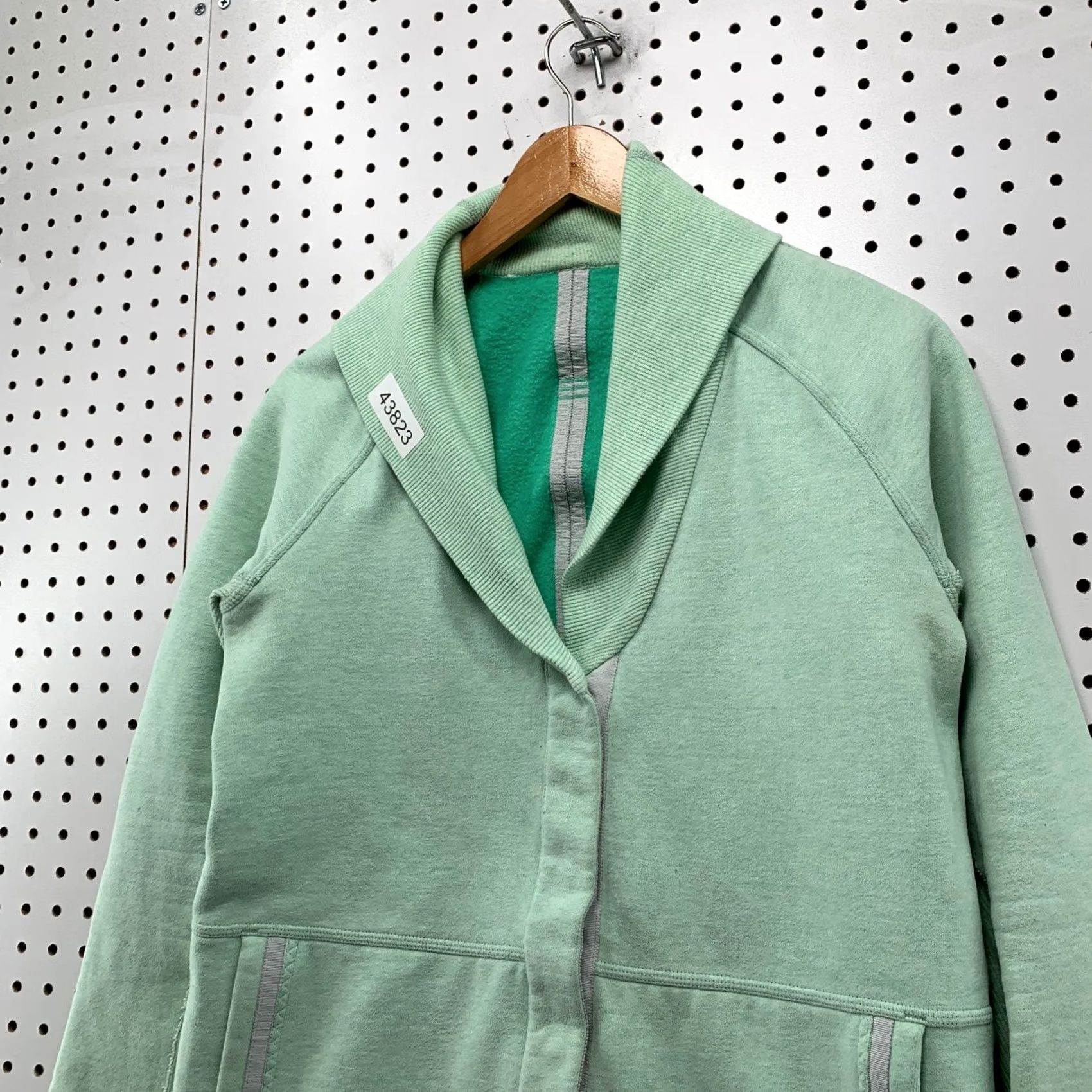 Lululemon Lululemon Yin To My Yang Cardi Fleece Snap Front Jacket Heathered Green Size 8 Women Athletic Zip Jacket Size M / US 6-8 / IT 42-44 - 6 Thumbnail