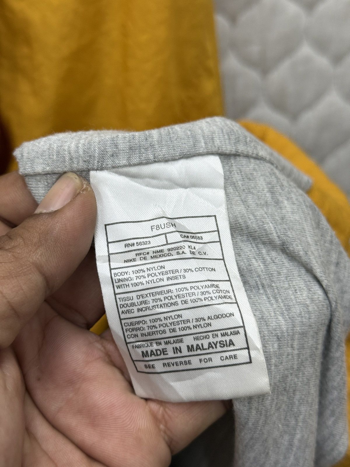 Nike 🔥🔥🔥ARCHIVE VINTAGE NIKE HOODIE PULLOVER Size US L / EU 52-54 / 3 - 11 Thumbnail