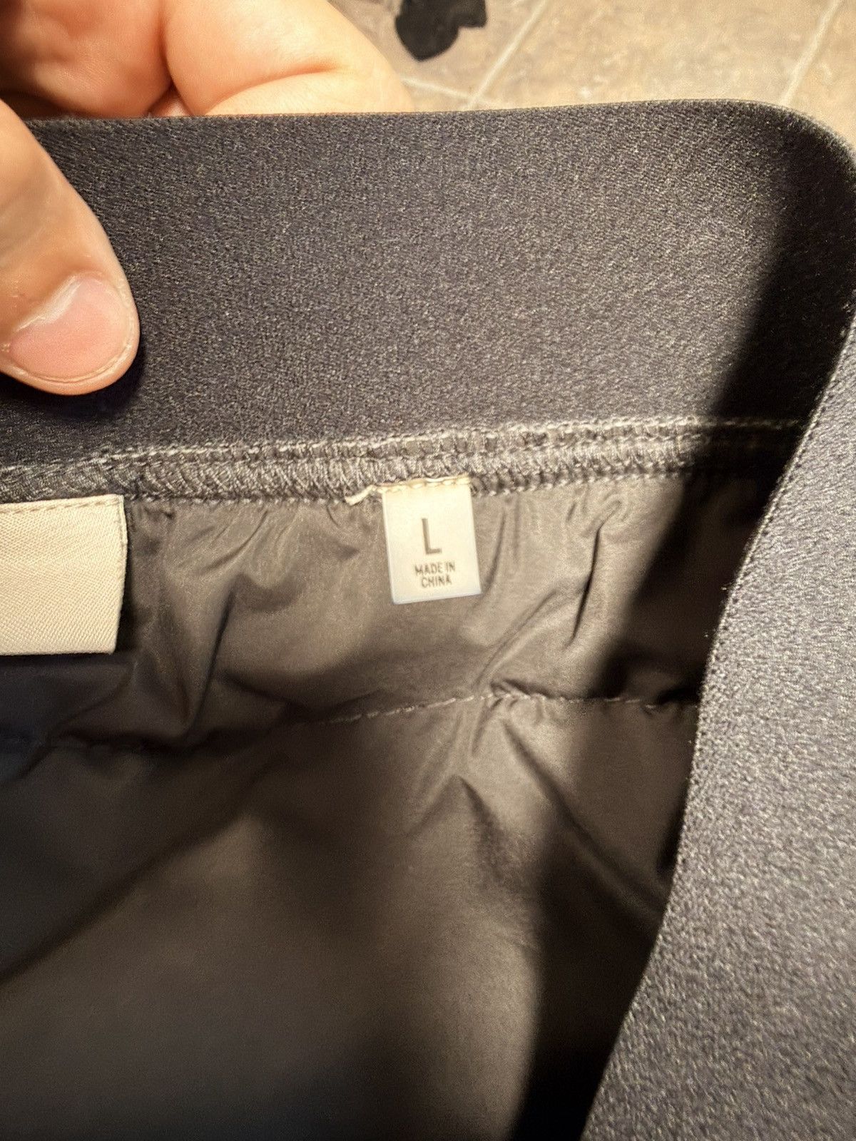 Essentials Essentials puffer cargo sweatpants Size US 34 / EU 50 - 5 Thumbnail