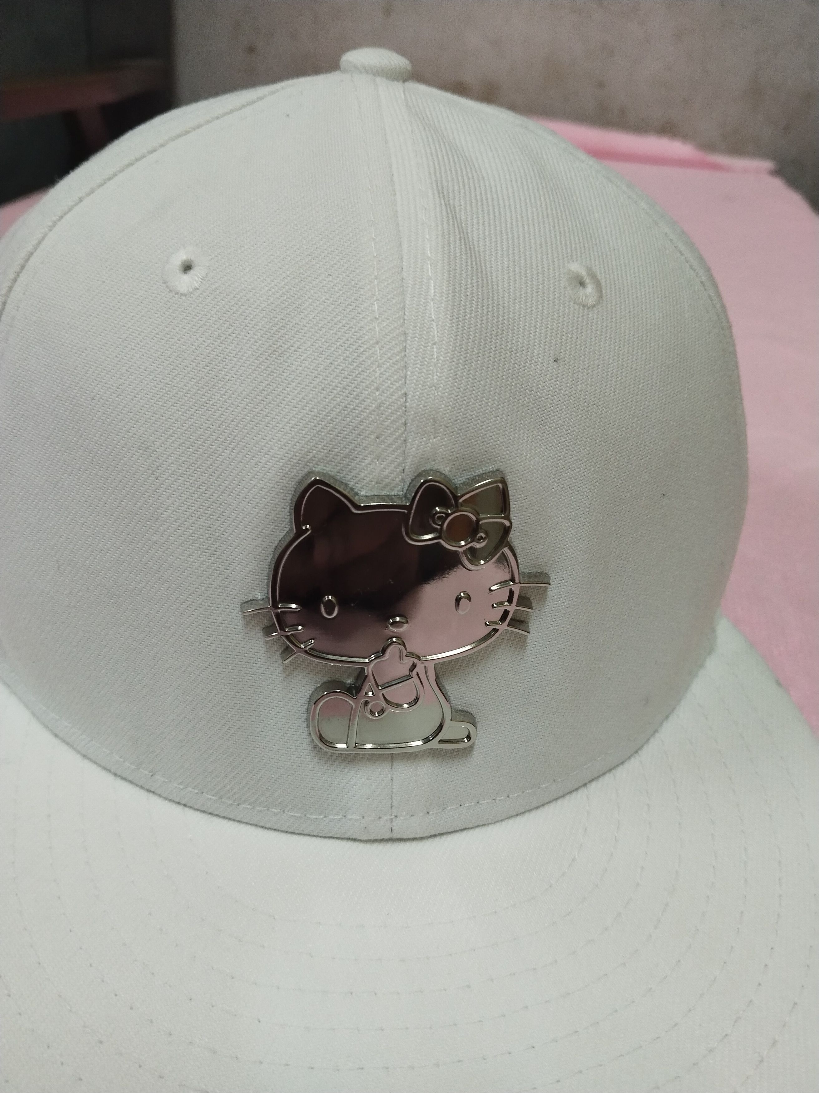 New Era RARE NEW ERA X Hello Kitty METAL EMBROIDERY CAP Size ONE SIZE - 2 Thumbnail