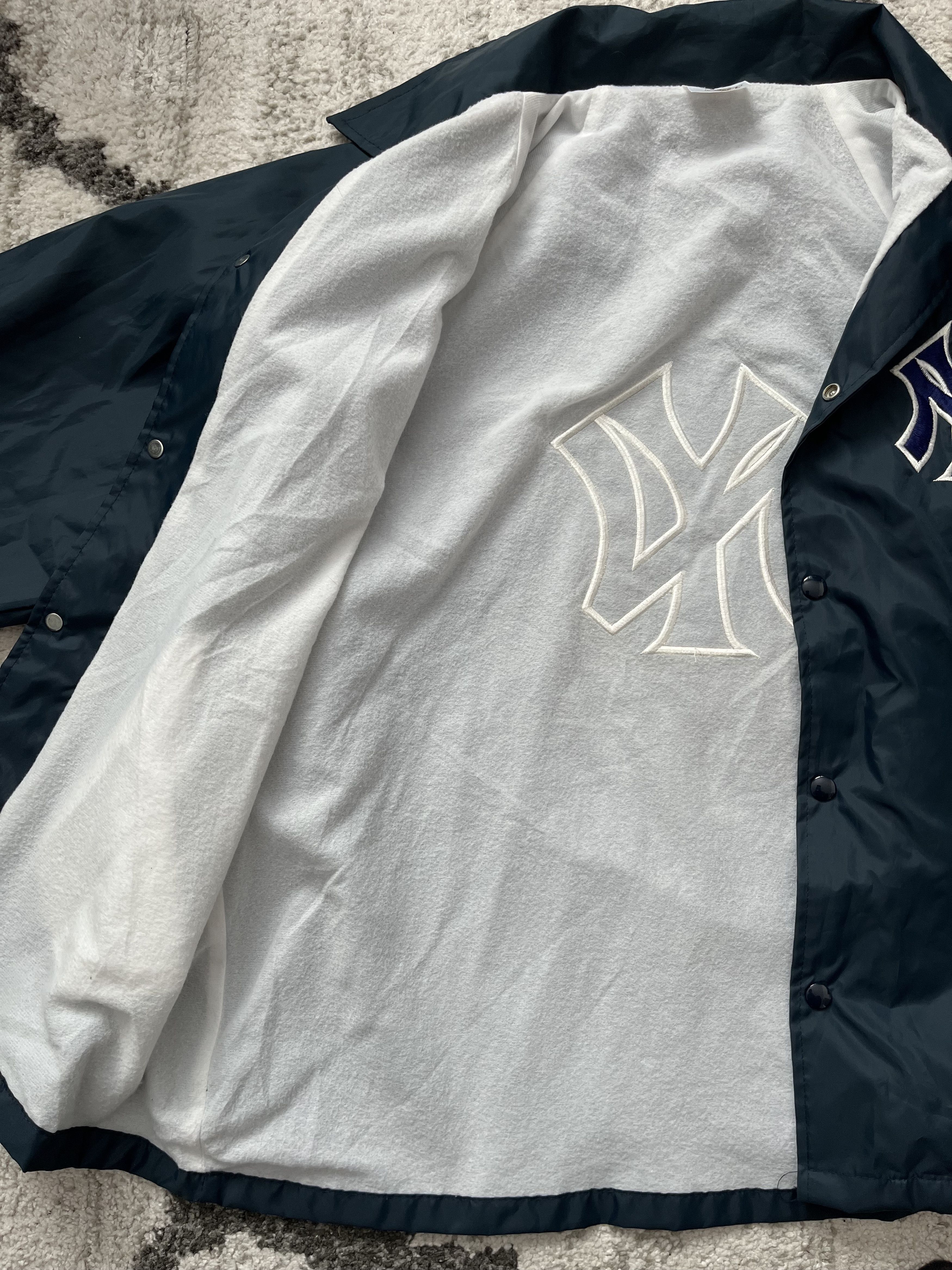 Auburn Sportswear Vintage Auburn Sportswear New York Yankees Jacket Size US L / EU 52-54 / 3 - 6 Thumbnail