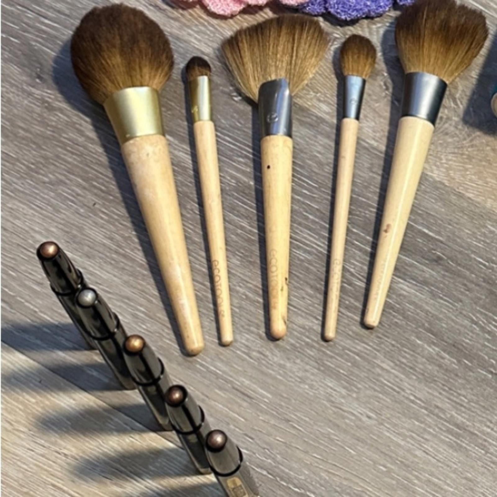 Other Bella Blow dryer Makeup Brush Exfoliating Gloves eyeshadow Size ONE SIZE - 4 Thumbnail