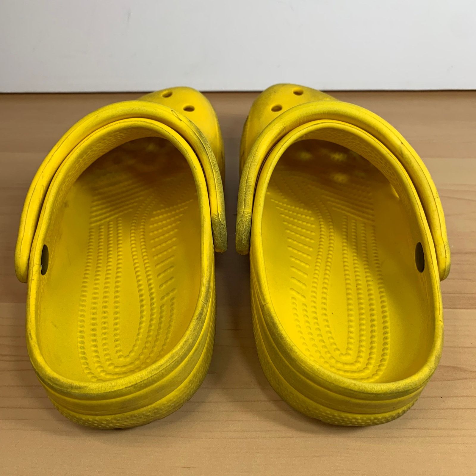 Crocs CROCS Women's Yellow Sandal size 7 Size US 7 / IT 37 - 6 Thumbnail