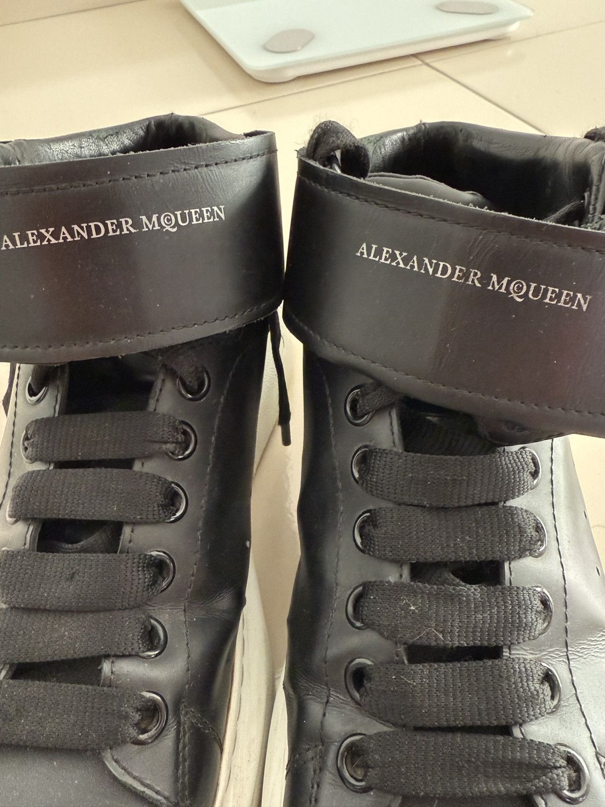 Alexander McQueen Hi top sneakers Size US 8 / EU 41 - 13 Thumbnail