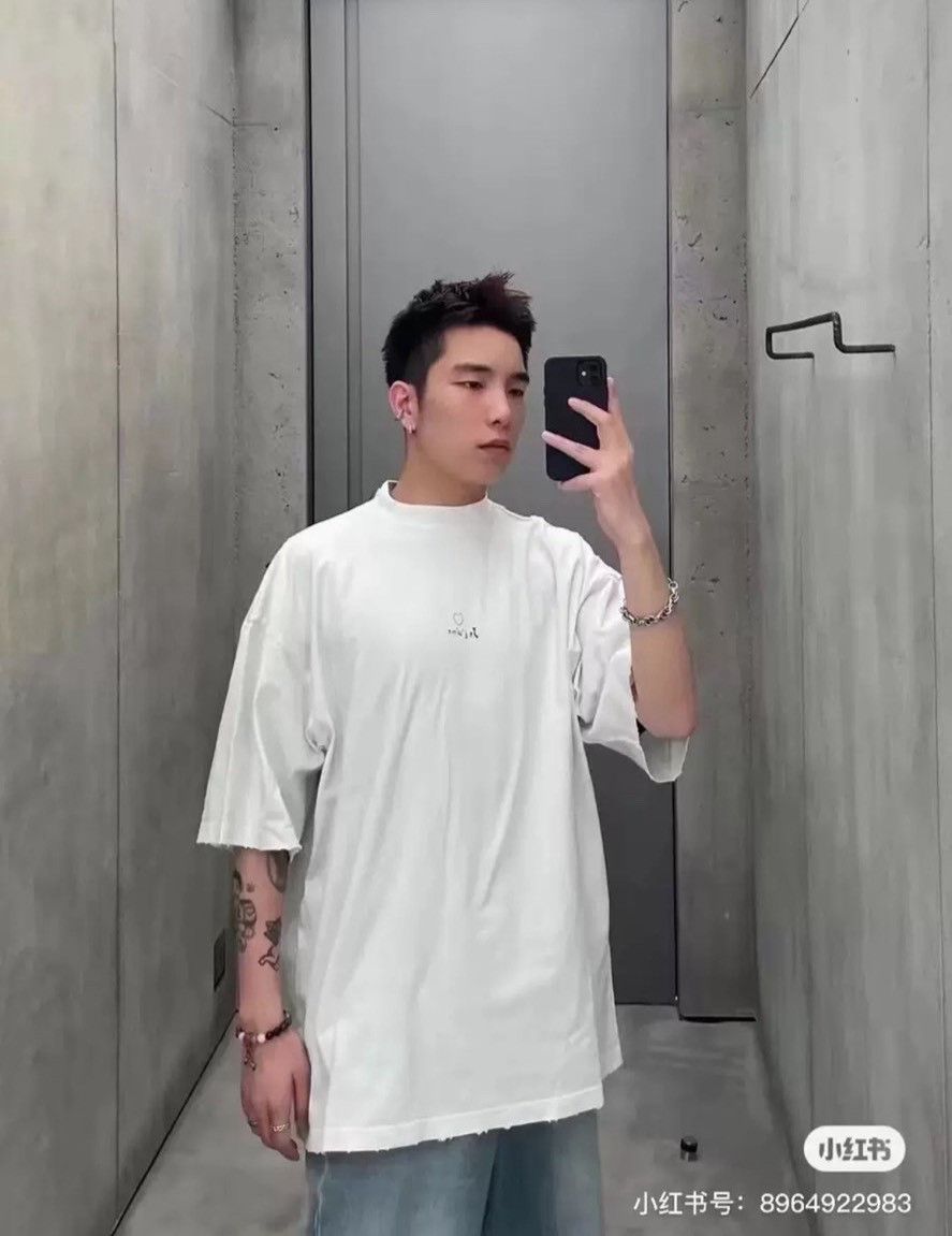 Balenciaga Balenciaga Tanabata Love Embroidered Small Logo Short Sleev Size US M / EU 48-50 / 2 - 8 Thumbnail
