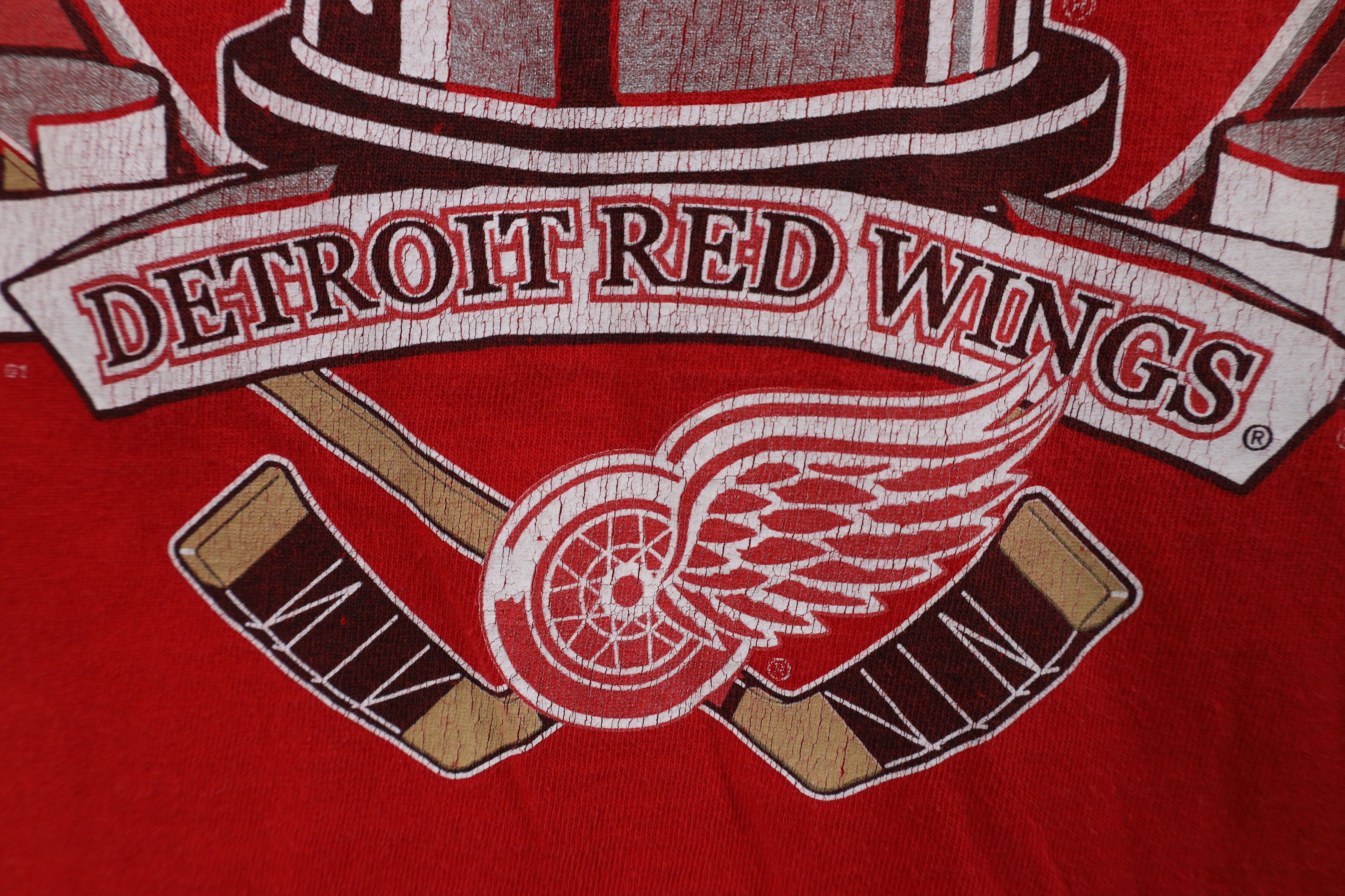 Vintage Vintage Y2K Cup Champs Detroit Red Wings Hockey T-Shirt Size US XL / EU 56 / 4 - 8 Thumbnail