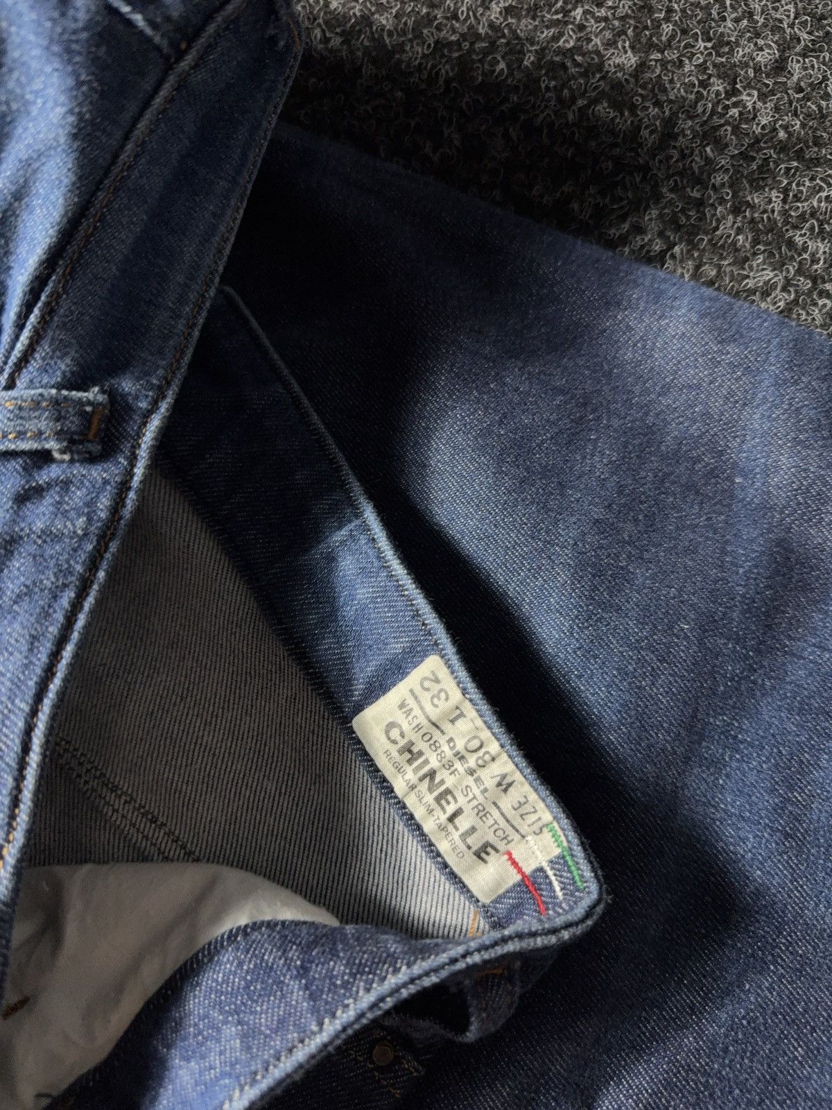 Diesel 00s Diesel Luxury Italy Chinelle Regular Slim Tapered Jeans Size 30" / US 8 / IT 44 - 10 Thumbnail