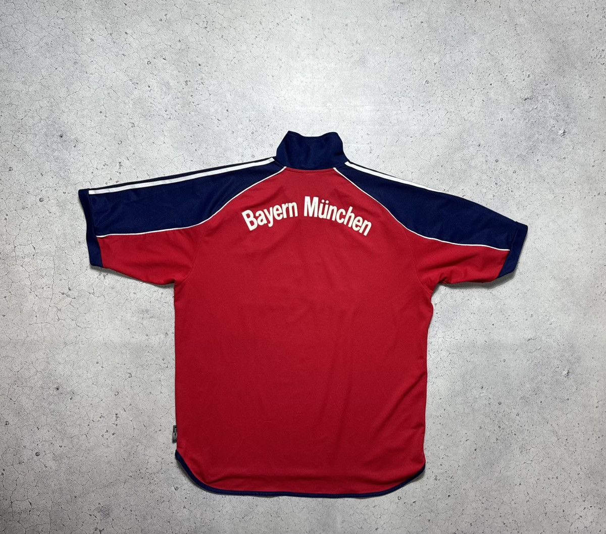 Adidas Adidas FC Bayern Muncher 2000/2001 Vintage Soccer Jersey Size US XL / EU 56 / 4 - 11 Thumbnail
