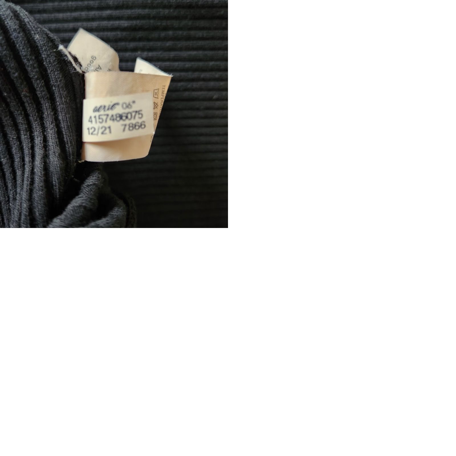 Vintage Aerie Womens Black High Rise Ribbed Flare Knit Pants |L| Size 36" / US 14 / IT 50 - 9 Thumbnail