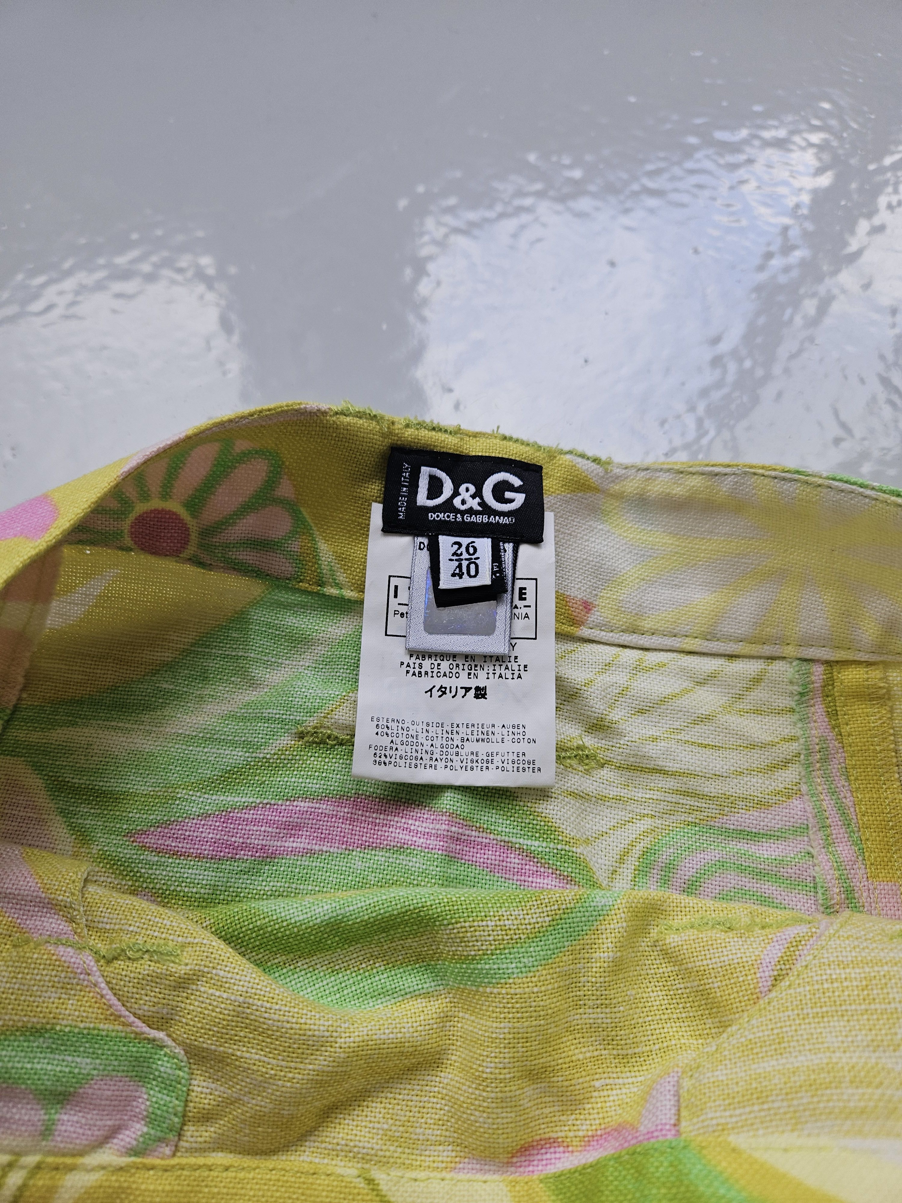 Dolce & Gabbana Dolce & Gabbana floral print linen & cotton mini skirt Size 26" / US 2 / IT 38 - 16 Thumbnail