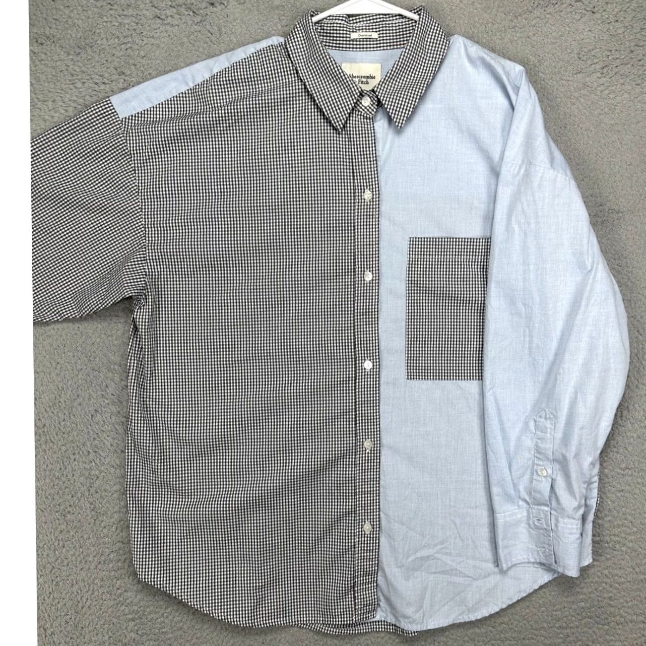 Abercrombie & Fitch Abercrombie & Fitch Shirt Womens Large Blue Black Oversized Colorblock Button Down Size L / US 10 / IT 46 - 2 Thumbnail