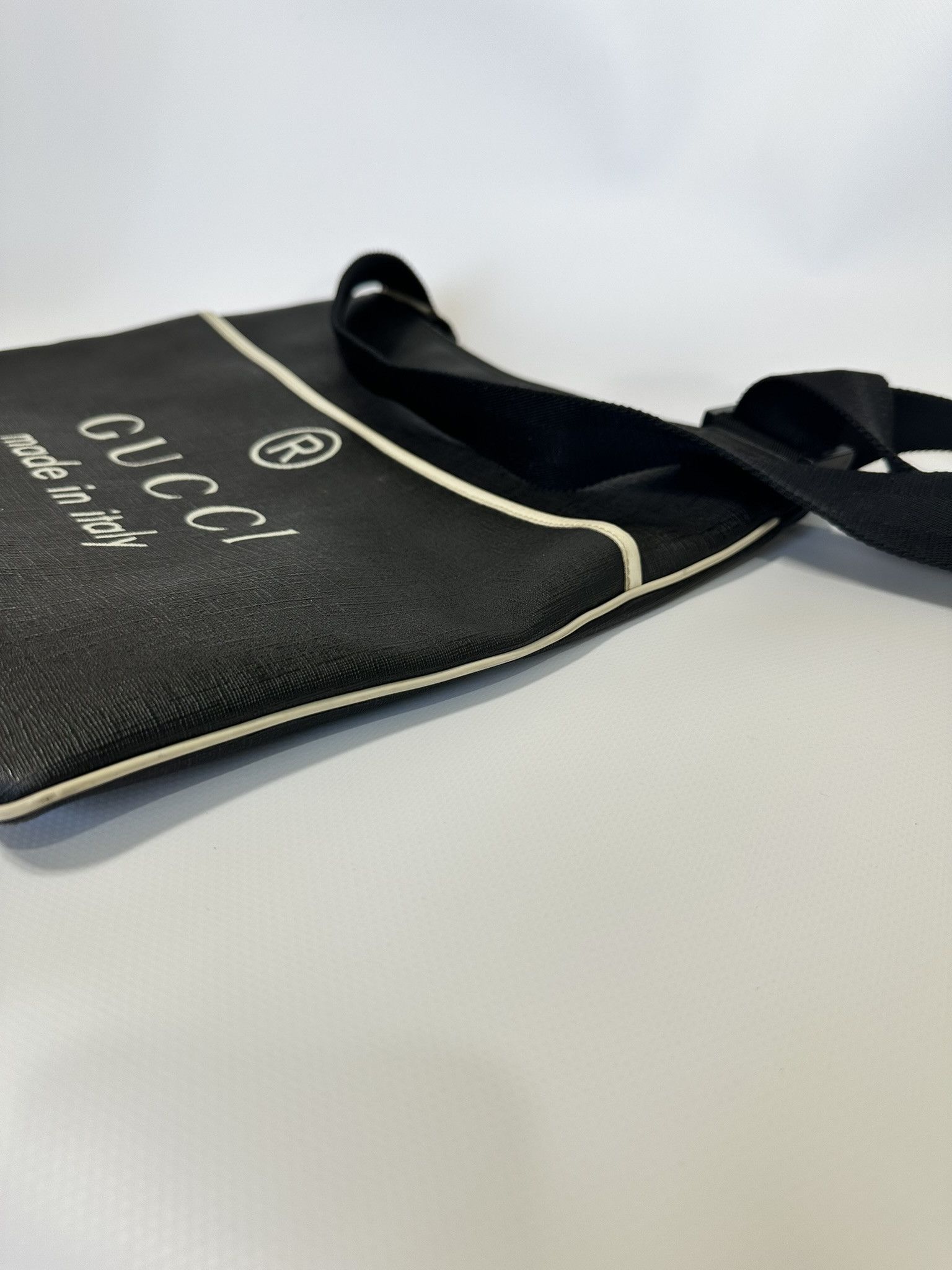 Gucci Gucci Messenger Bag Made in Italy Vintage Logo Gray Canvas Size ONE SIZE - 8 Thumbnail
