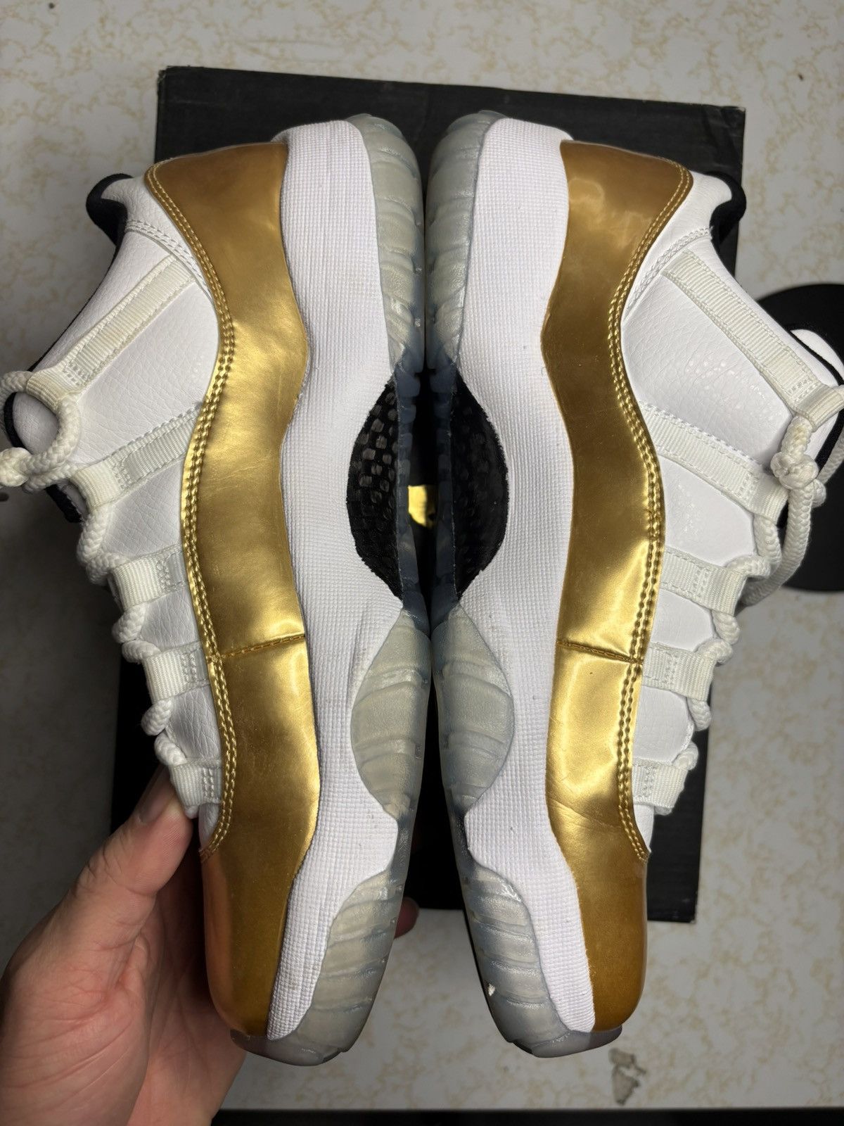 Jordan Brand Jordan Retro 11 ‘closing ceremony’ Size US 8.5 / EU 41-42 - 3 Thumbnail