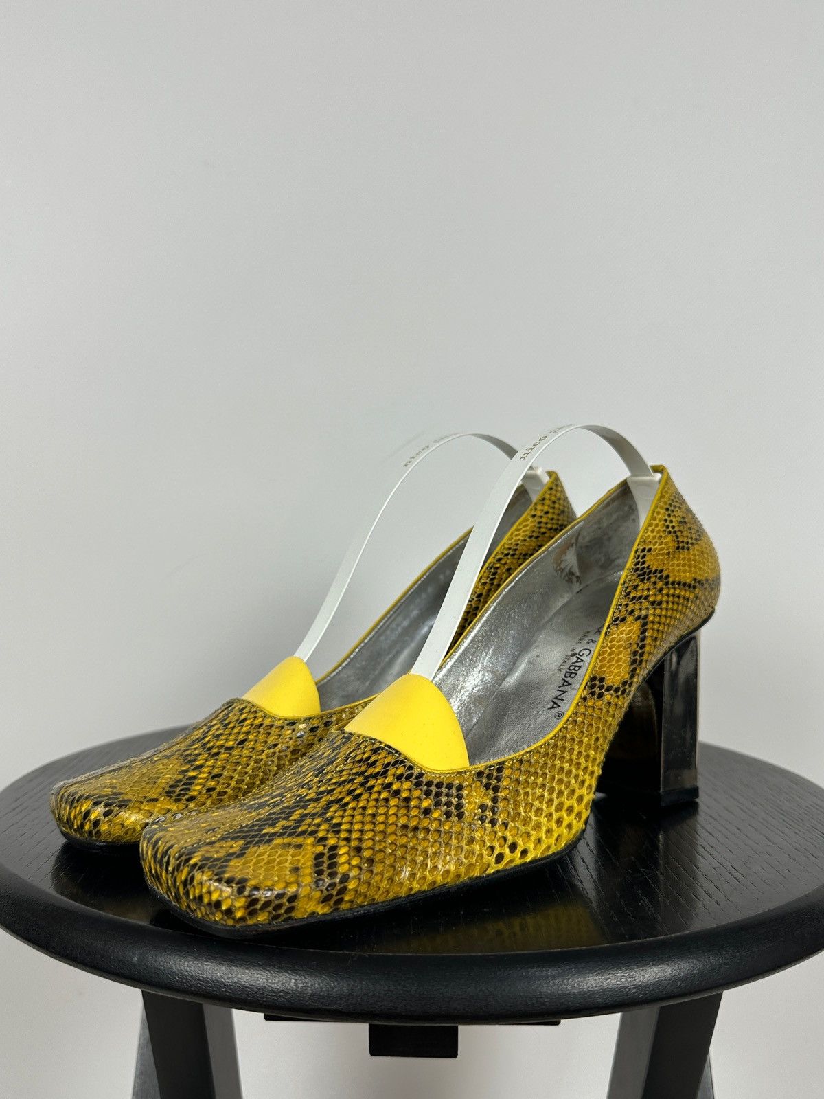 Dolce & Gabbana Vintage Dolce & Gabbana Snakeskin Block Heel Pumps Size US 6 / IT 36 - 10 Thumbnail
