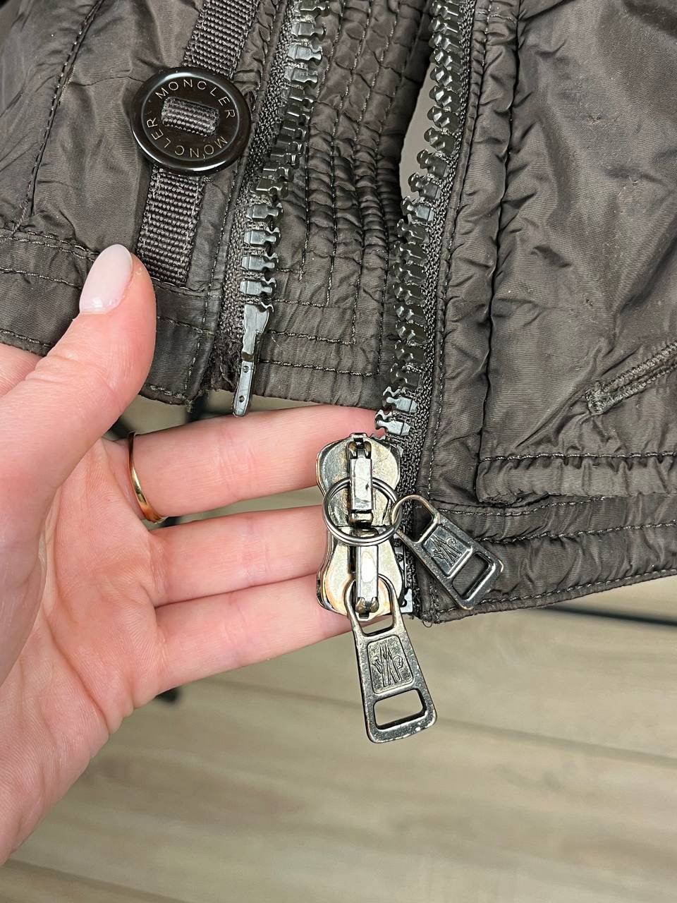 Moncler Moncler Lisbonne puffer jacket Size US L / EU 52-54 / 3 - 6 Thumbnail
