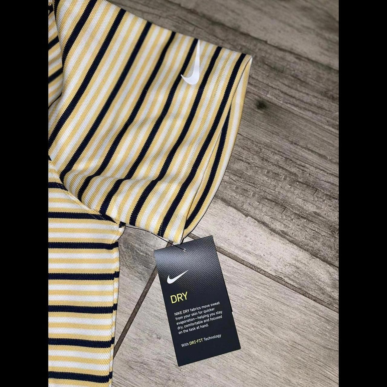 Nike New Mens Nike Golf Yellow Size US L / EU 52-54 / 3 - 2 Thumbnail