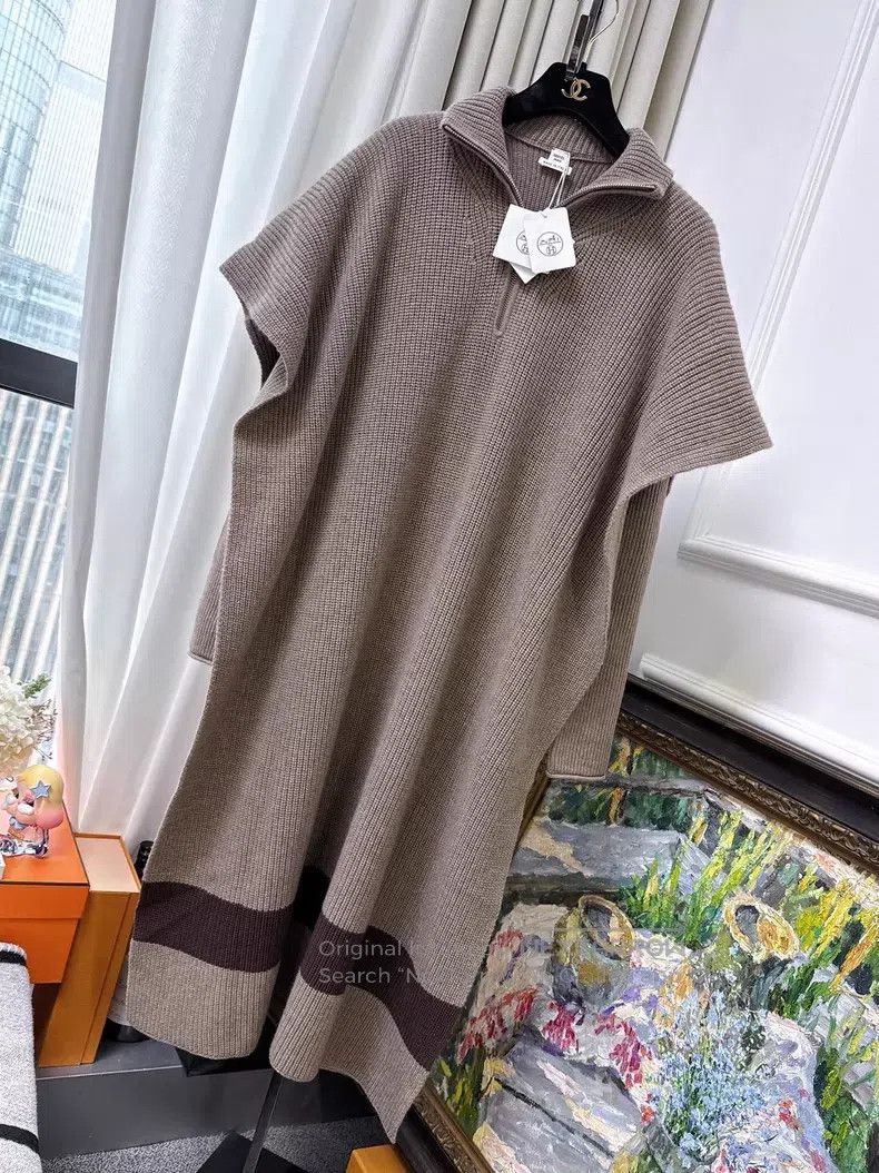 Hermes Hermes Caramel Color Patchwork Cashmere Knit Dress Size XS / US 0-2 / IT 36-38 - 1 Thumbnail