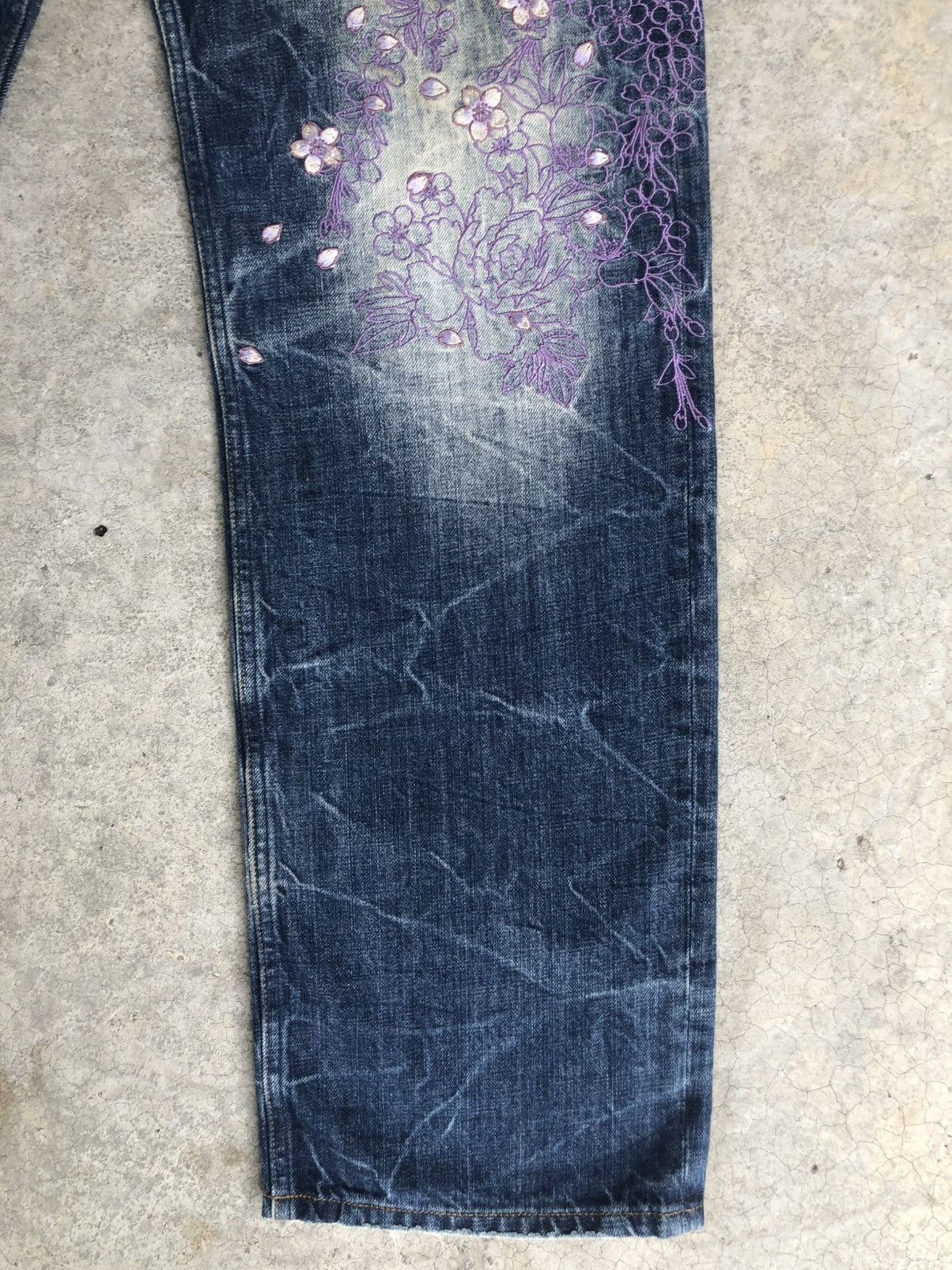 Karakuri Tamashii Karakuri Tamashii Embroidered Phoenix Distressed Size US 34 / EU 50 - 7 Thumbnail
