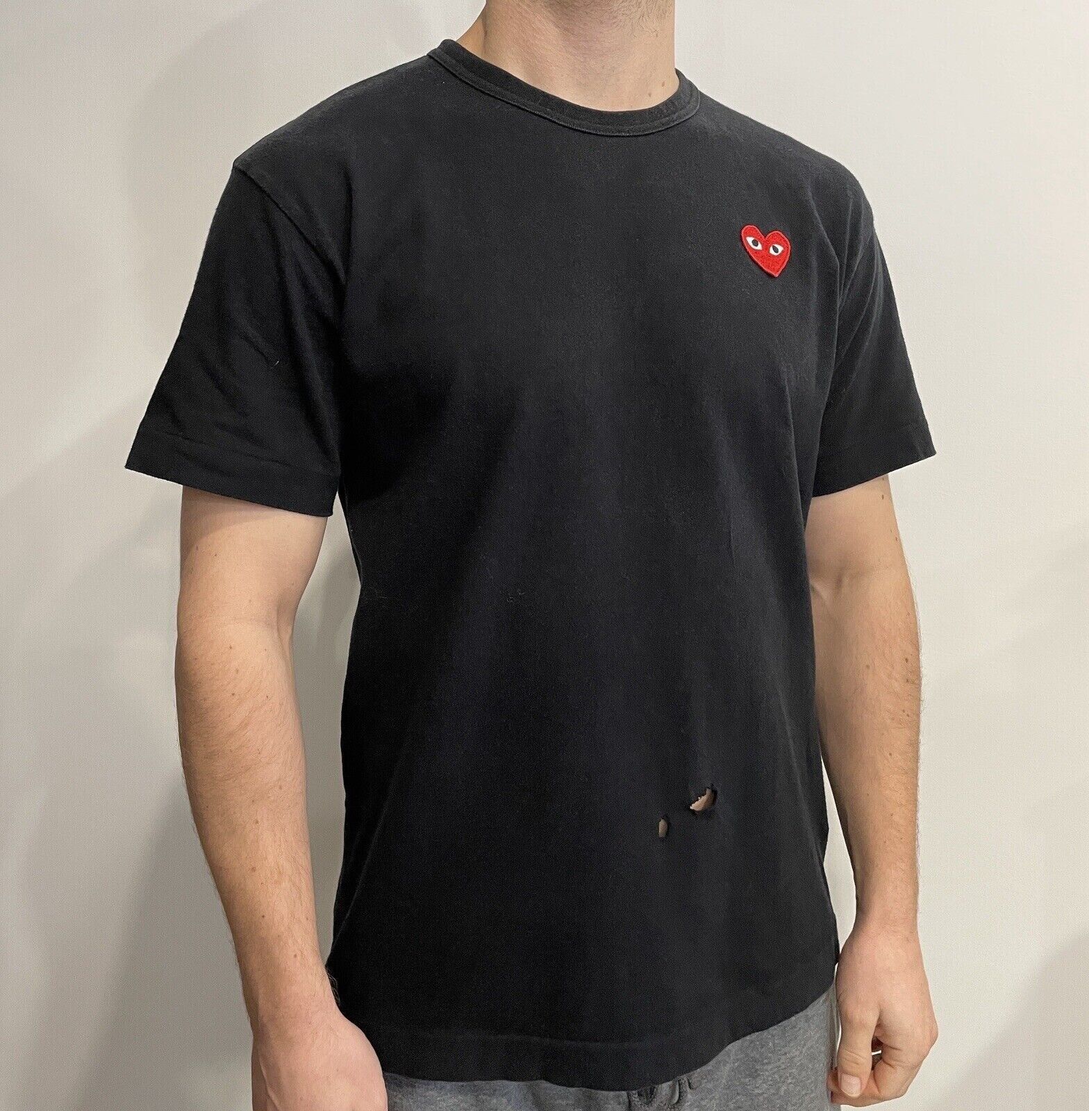 Comme des Garcons PLAY Comme Des Garcons Play Black Men T-Shirt Damage Size US L / EU 52-54 / 3 - 4 Thumbnail