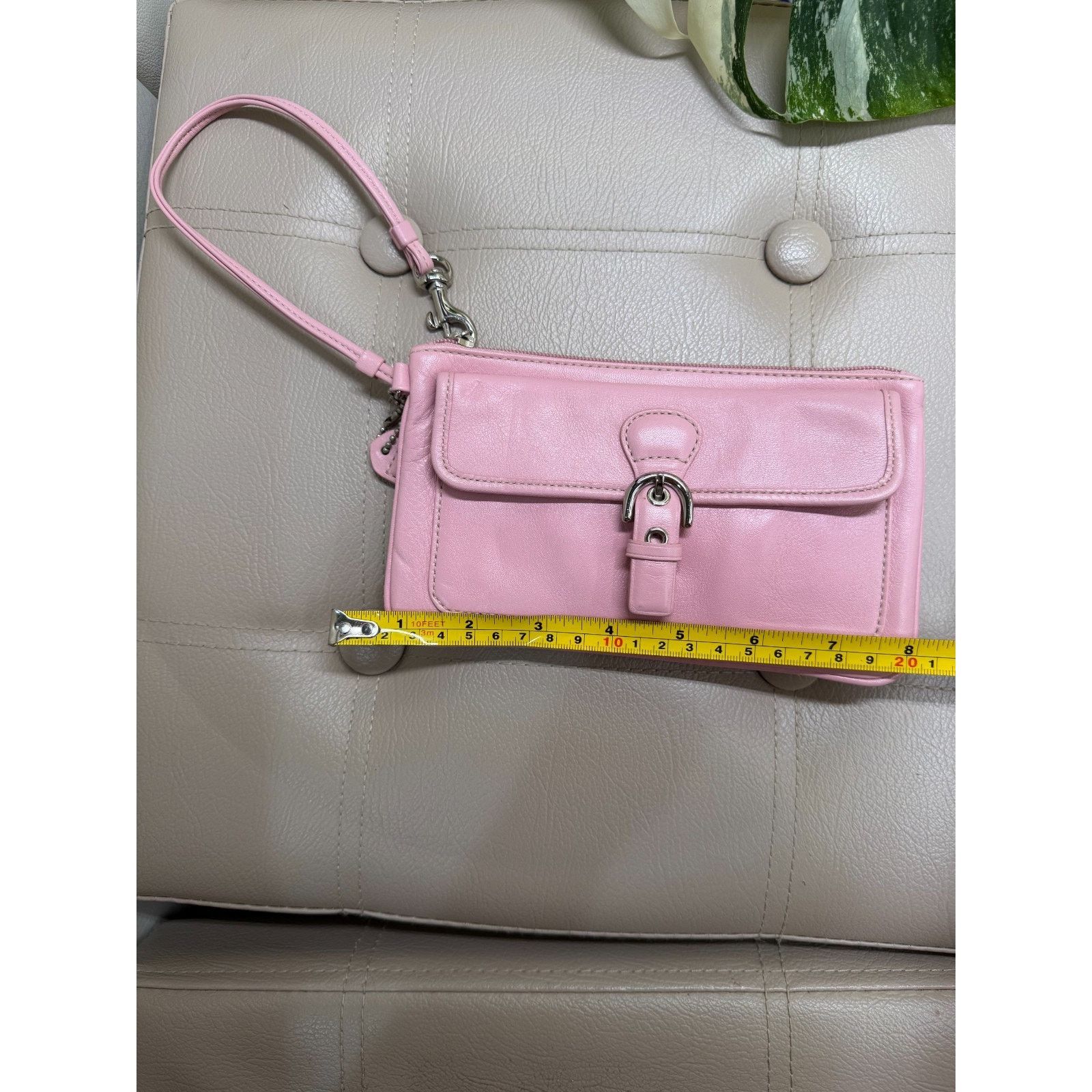 Coach Vintage Coach Purse, Barbie Pink Wristlet Clutch, Very Good Size ONE SIZE - 8 Thumbnail