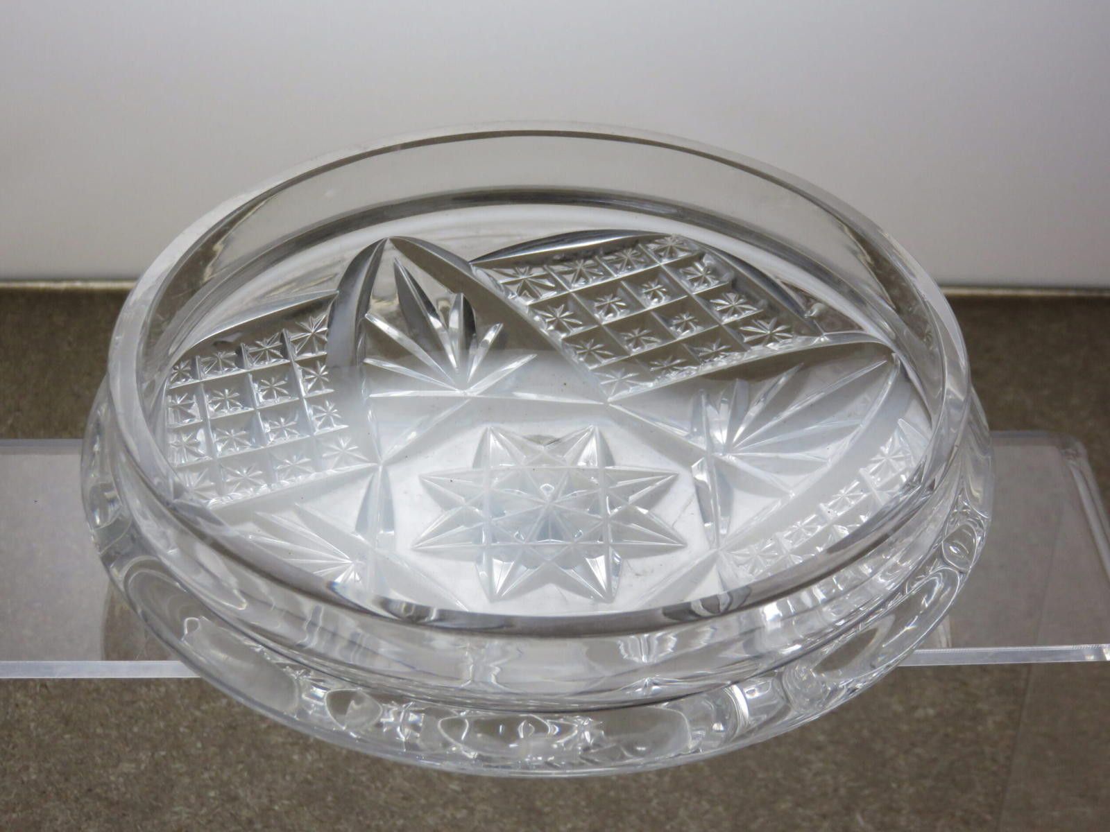 The Unbranded Brand Hand Cut Lead Crystal Storage Round Trinket Box 2 1/2" Size ONE SIZE - 5 Thumbnail