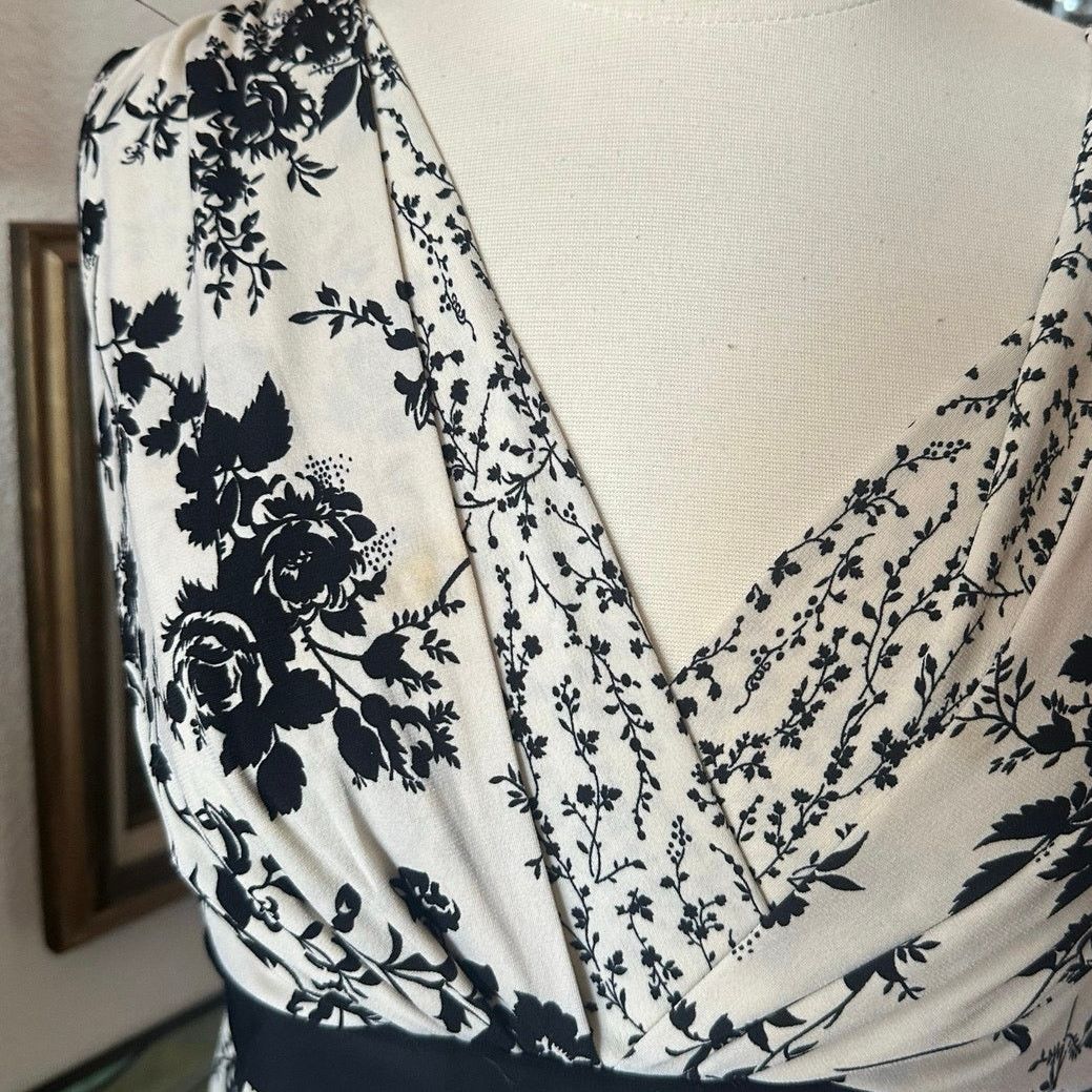 Other ifb black cream floral v neck blouse Size XL / US 12-14 / IT 48-50 - 2 Thumbnail