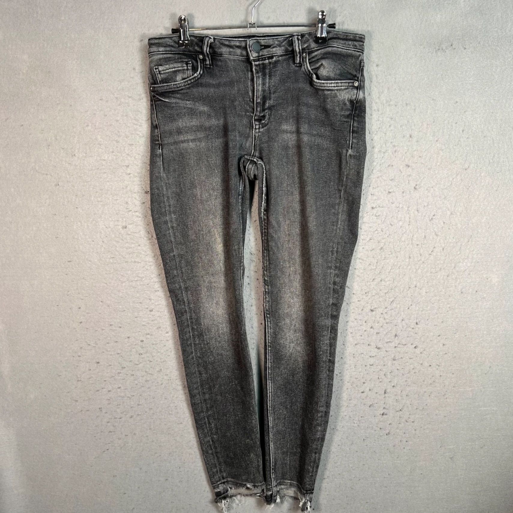 Allsaints AllSaints Womens Jeans Skinny Distressed 30 Gray Denim 5-Pocket Inseam 27 Adult Womens Size 30 Regular Slim/Mid Rise Frayed Hem Vintage No Size 30" / US 8 / IT 44 - 2 Thumbnail