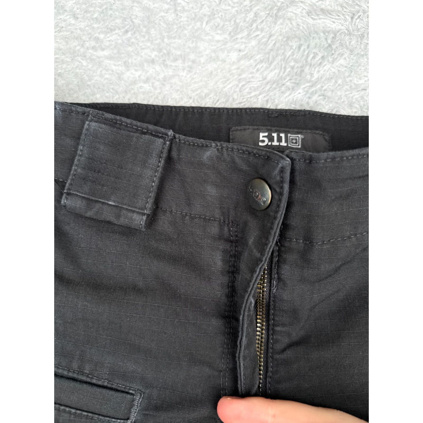 Vintage 5.11 Tactical Pants Women 12 Black Rip-Stop Cargo LEO EMT Double Knee 32x25 Pants Size 34" / US 12 / IT 48 - 5 Thumbnail