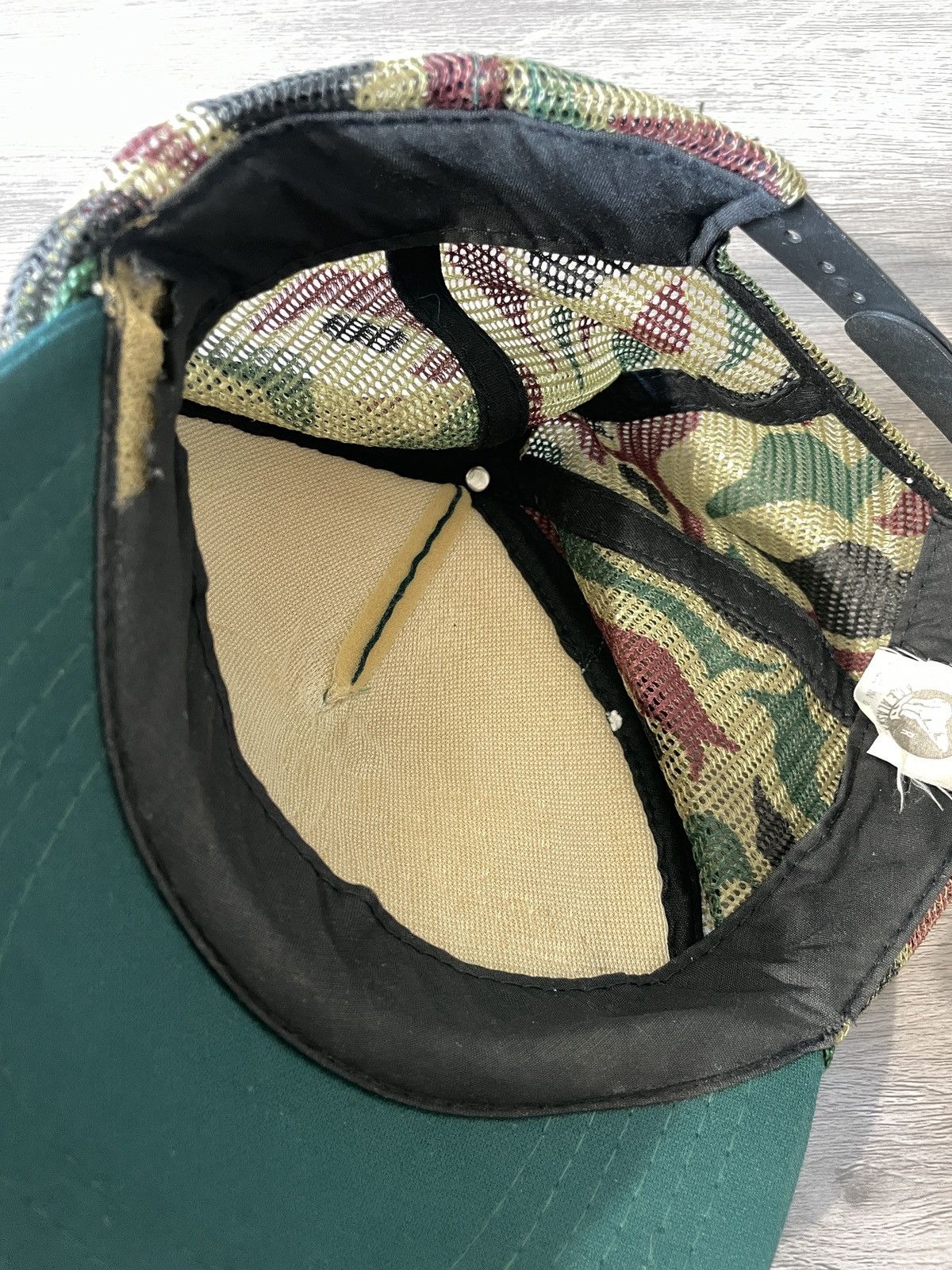 Vintage VTG “Hooked on Alaska Fishing” Camo Snap Back Hat (Sz.OS) Size ONE SIZE - 5 Thumbnail