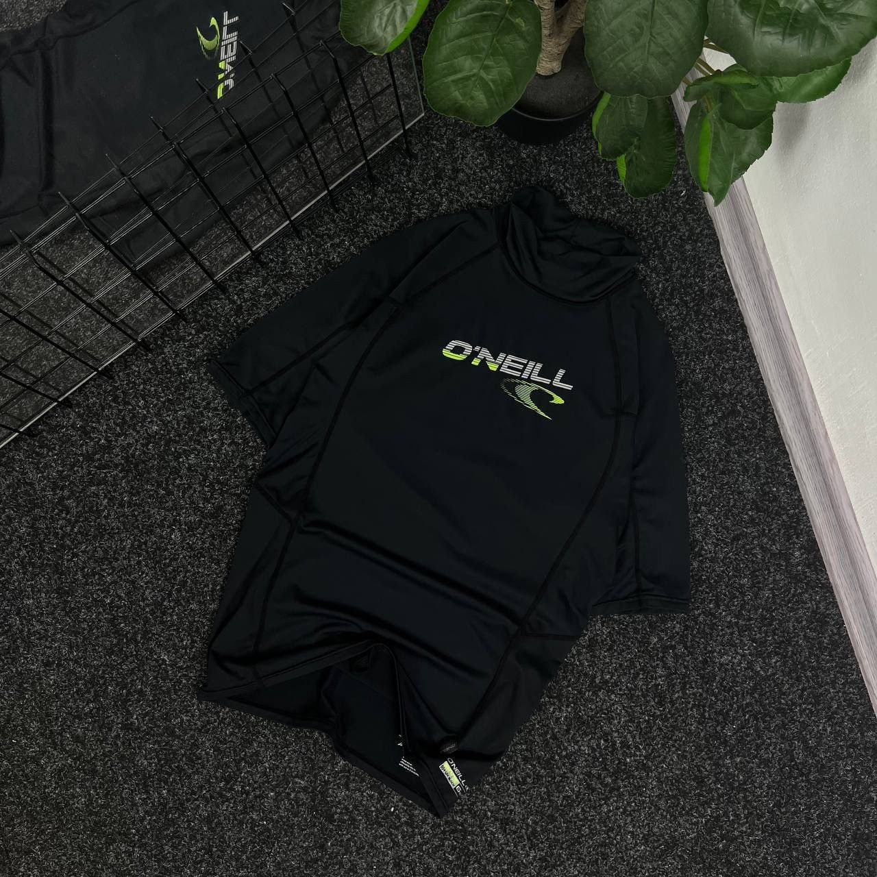 O'Neill T-shirt ONEILL Compression Surf Style Y2k Black Jersey Tee Size US XL / EU 56 / 4 - 1 Thumbnail