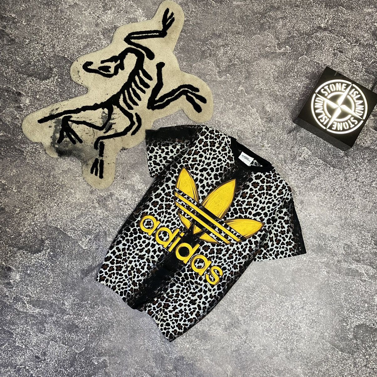 adidas jeremy scott zebra