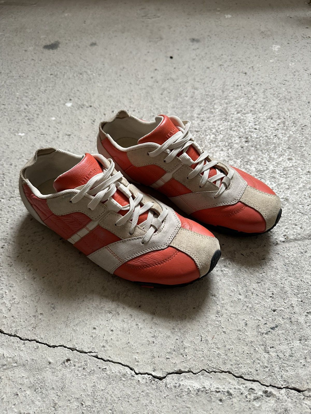 Vintage 2000s Diesel low profile leather suede sneakers