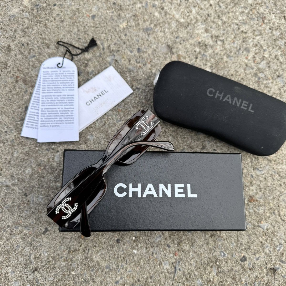 Chanel Vintage Chanel Sunglasses Size ONE SIZE - 1 Thumbnail