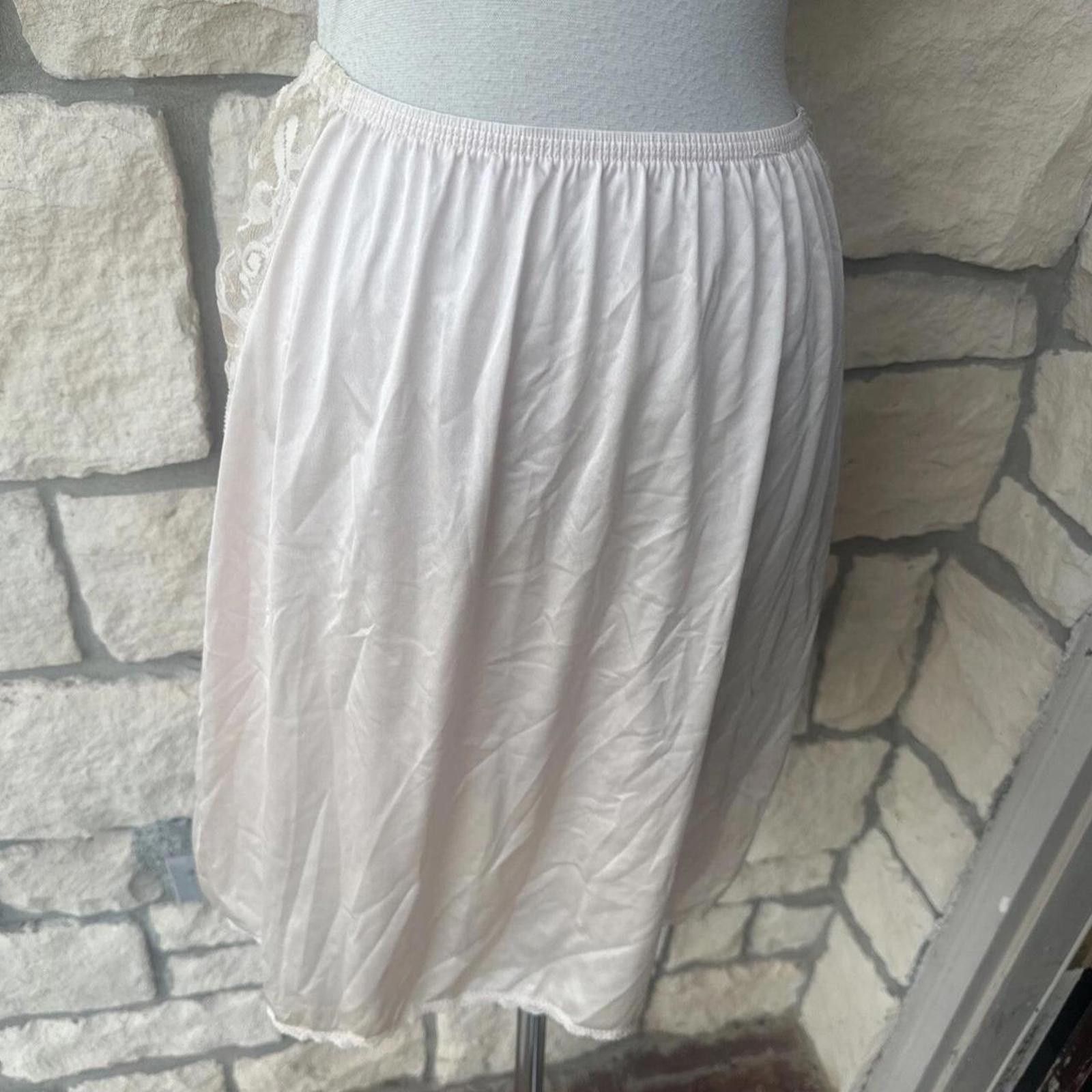 Other Half Slip Lorraine Nylon M USA Vintage lace Side Size ONE SIZE - 3 Thumbnail