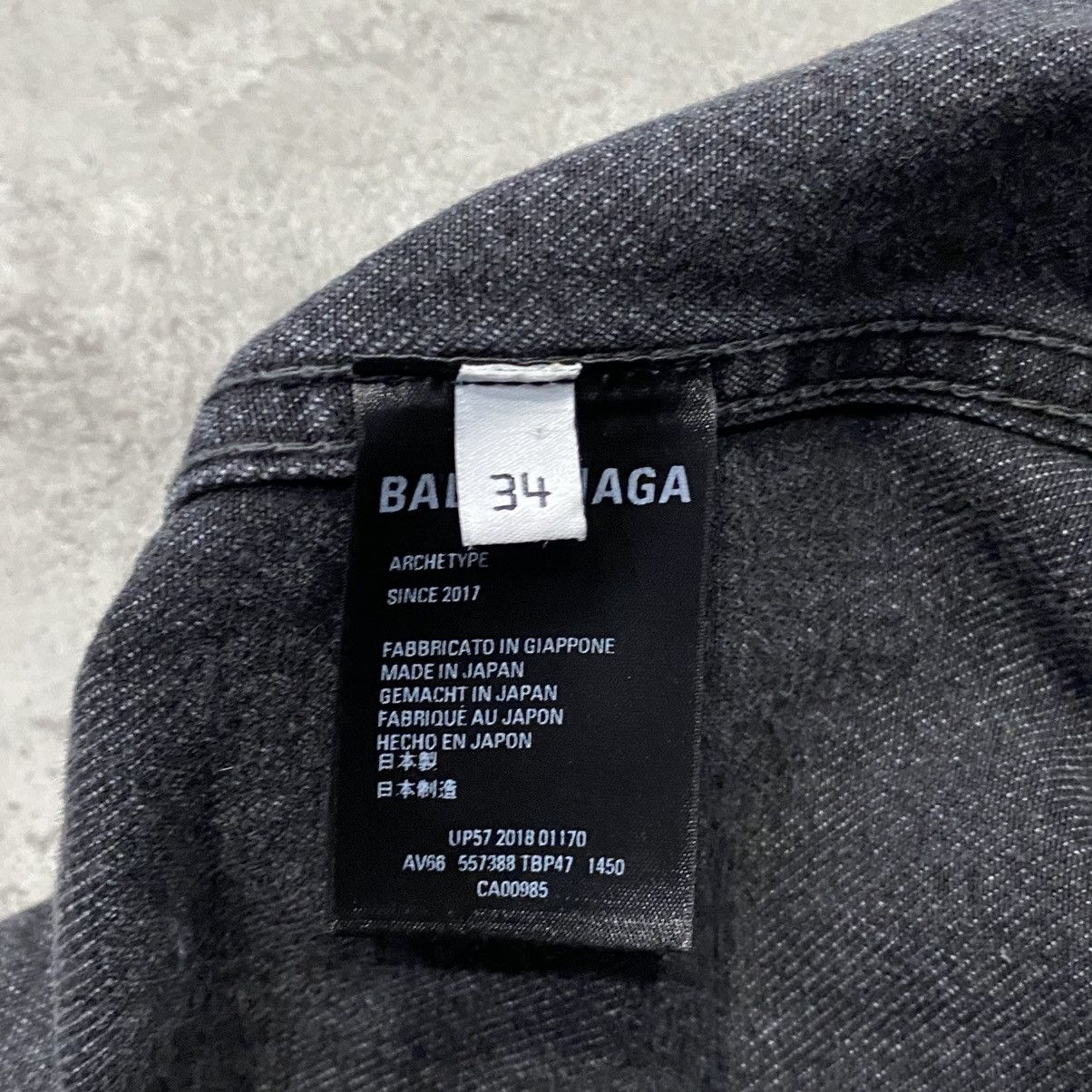 Balenciaga Balenciaga Back Logo Denim Jacket Distressed Size US M / EU 48-50 / 2 - 2 Thumbnail