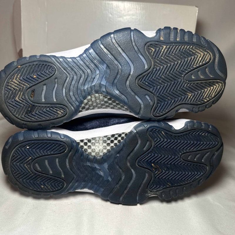 Jordan Brand × Nike Size 9.5 - Air Jordan 11 Retro Midnight Navy Velvet Women's Size US 9.5 / IT 39.5 - 6 Thumbnail