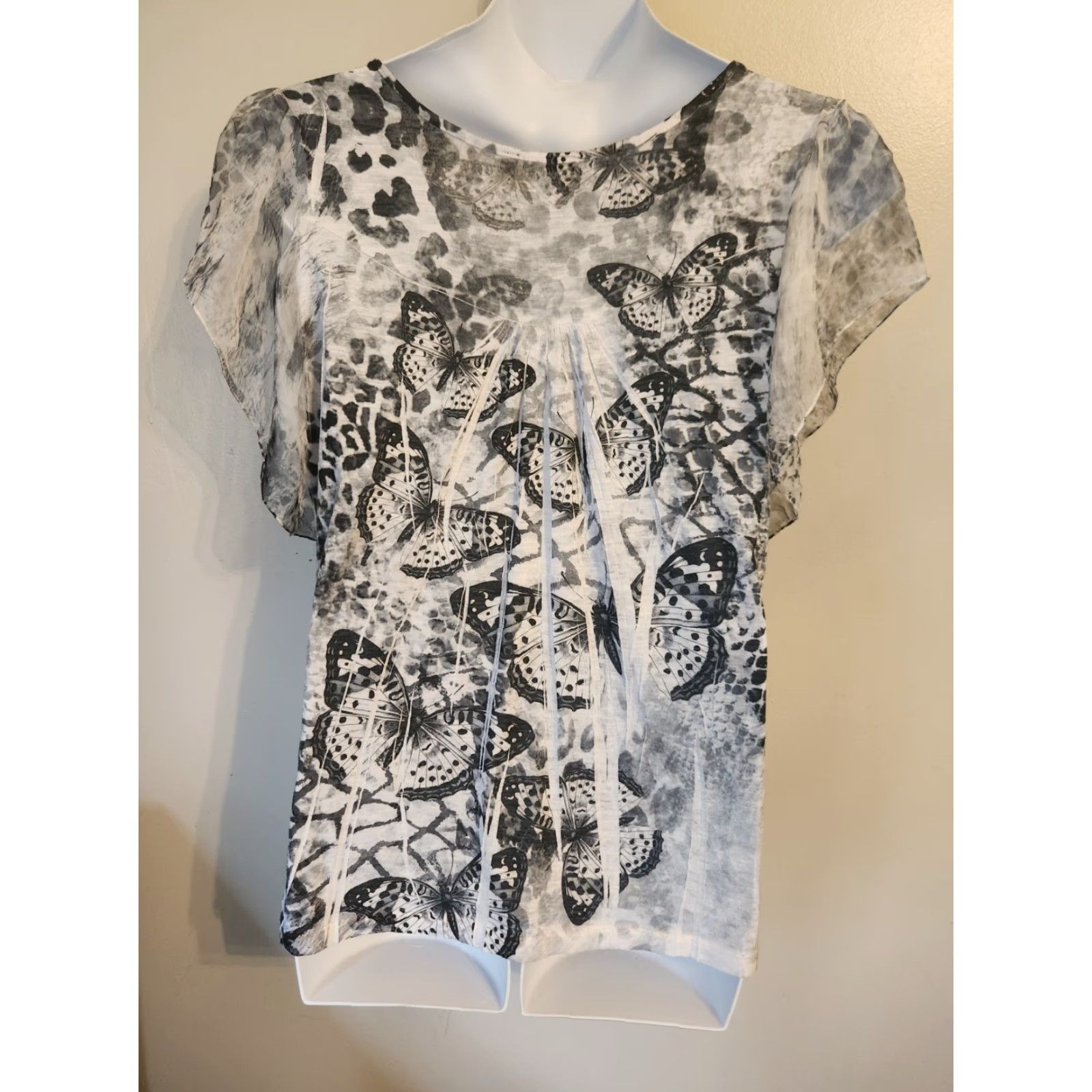 Vintage Apt 9 Woman Gray Studded Leopard Butterfly Flutter Sleeve Top 1X Size XL / US 12-14 / IT 48-50 - 5 Thumbnail