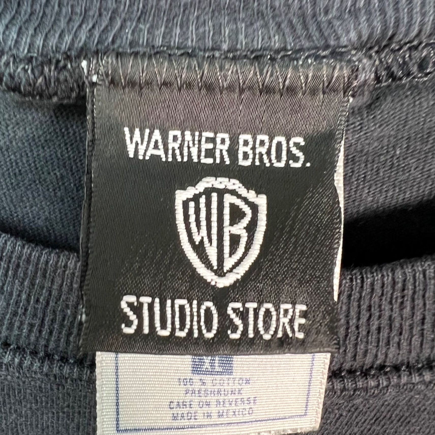 Vintage VINTAGE Warner Bros T-Shirt 90s Mens XL Black Graphic Crew Neck Short Sleeve 1990s Pop Culture Shirt Mens XL Size US XL / EU 56 / 4 - 3 Thumbnail