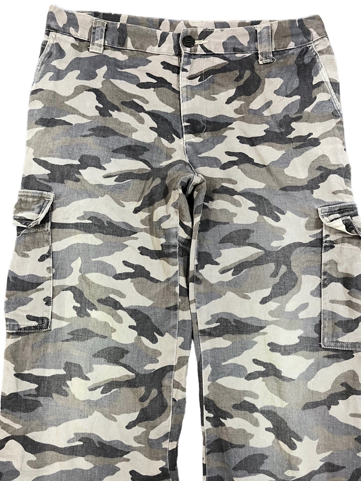 Boycott Vintage Boycott Army Cameo Cargo Denim Size US 33 - 2 Thumbnail