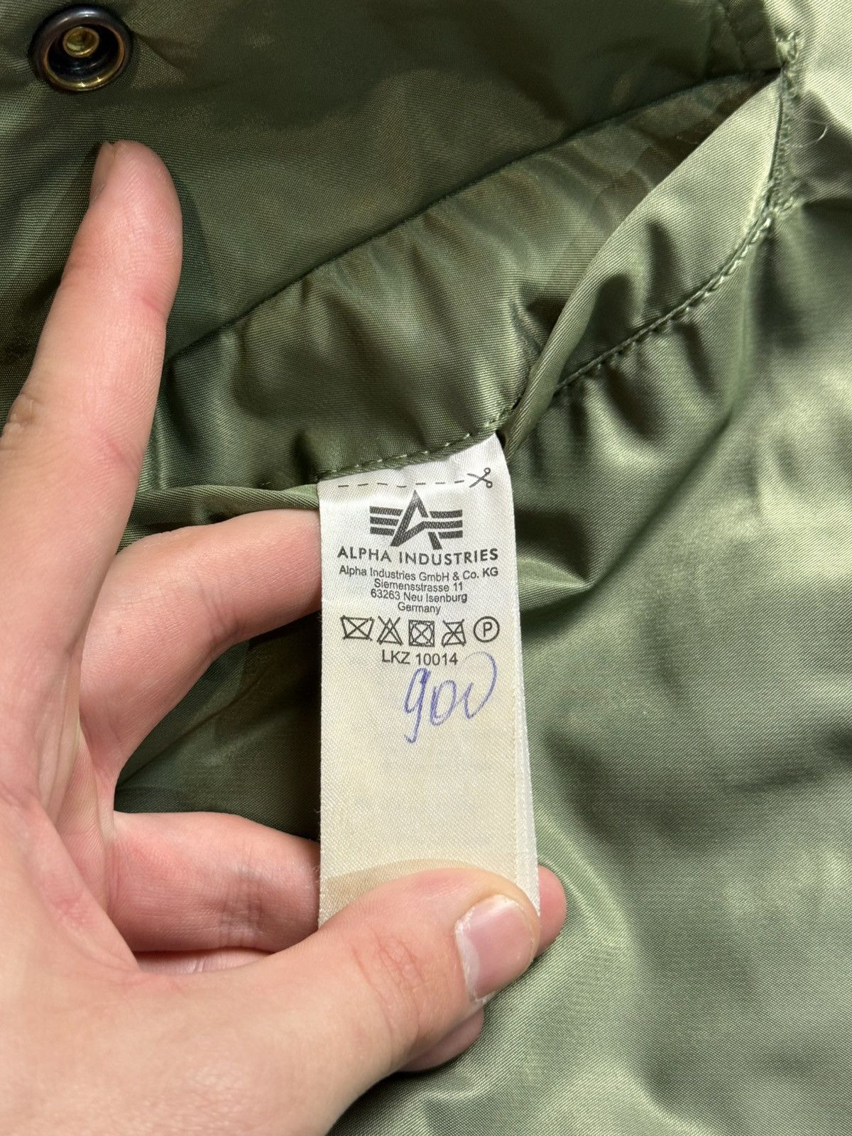 Alpha Industries Vintage Alpha Industries Green Bomber Jacket MA1 USA Size US M / EU 48-50 / 2 - 10 Thumbnail