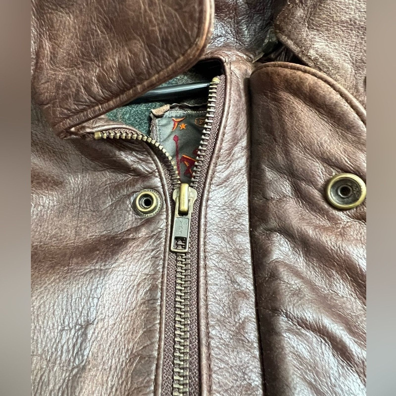 Wilsons Leather Vintage Adventure Bound Dark Brown Leather Jacket Heavy EUC Size US L / EU 52-54 / 3 - 9 Thumbnail