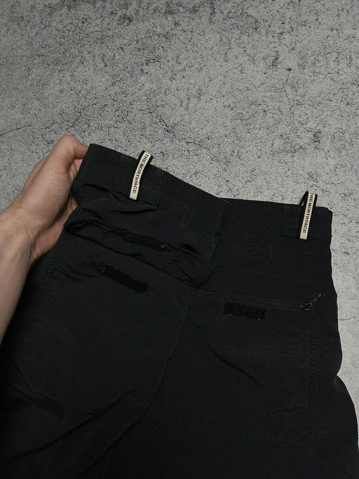 The North Face Vintage The North Face Nylon Shorts Size US 34 / EU 50 - 8 Thumbnail