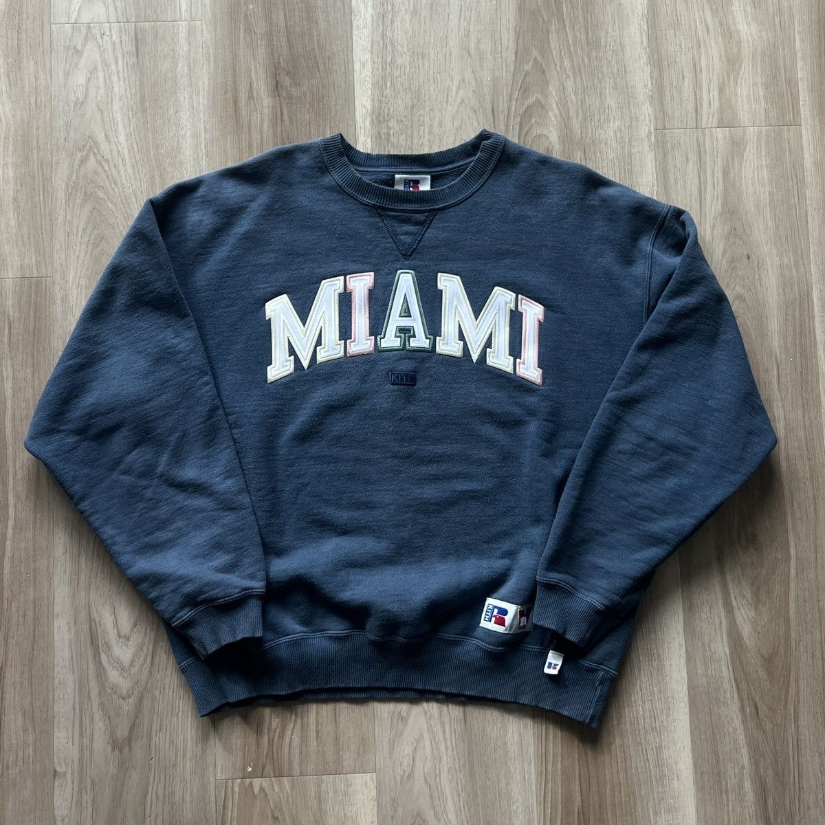 KITH vogue ロンT 刺繍 Russell ラッセル - メルカリ