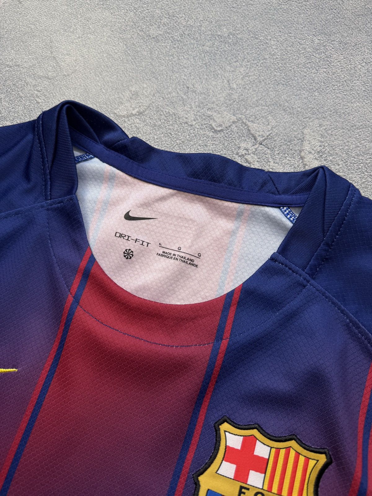 Nike Nike Barcelona Jersey Vintage Rare T-Shirt Soccer Club Size US L / EU 52-54 / 3 - 7 Thumbnail