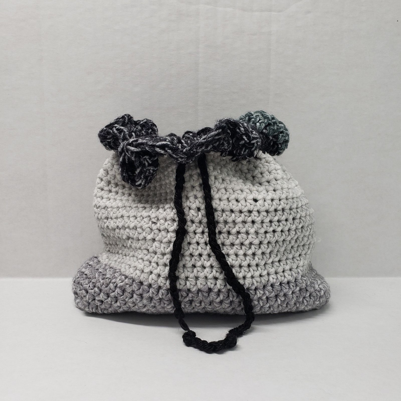 Handmade Handmade Crochet Drawstring Pouch Gray Small Purse Goth Size ONE SIZE - 11 Thumbnail