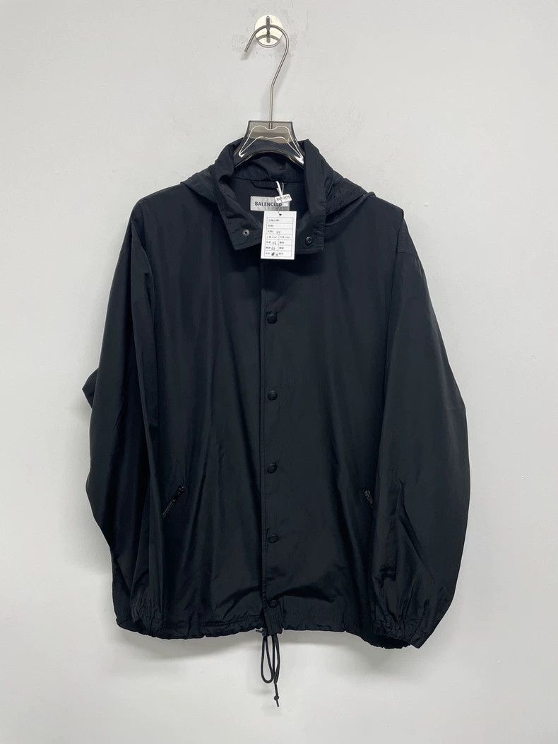 Balenciaga Balenciaga size 34 Logo printed coat trench coat behind Size XS / US 0-2 / IT 36-38 - 1 Thumbnail