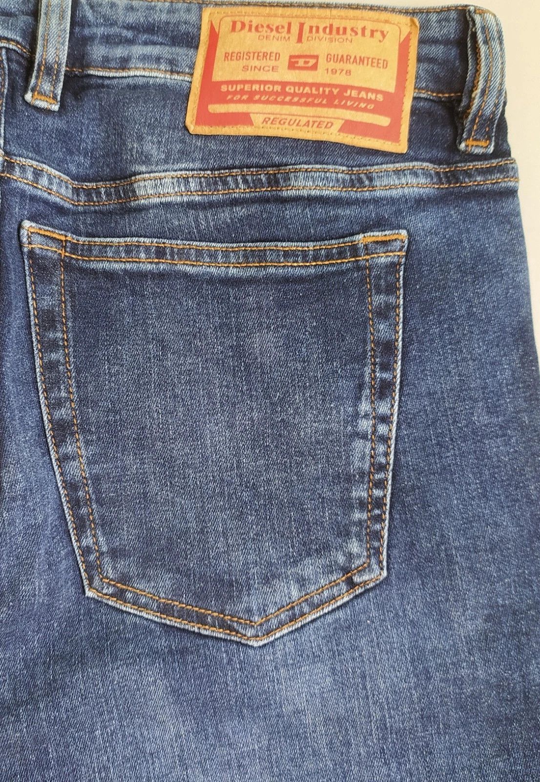 Diesel Diesel 1979 SLEENKER-R L.32 MENS JEANS T/9745 Size US 32 / EU 48 - 10 Thumbnail