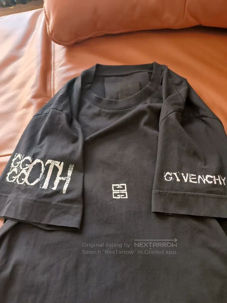 Givenchy Givenchy Men's T-shirt (ceramic print with letters) Size US M / EU 48-50 / 2 - 4 Thumbnail