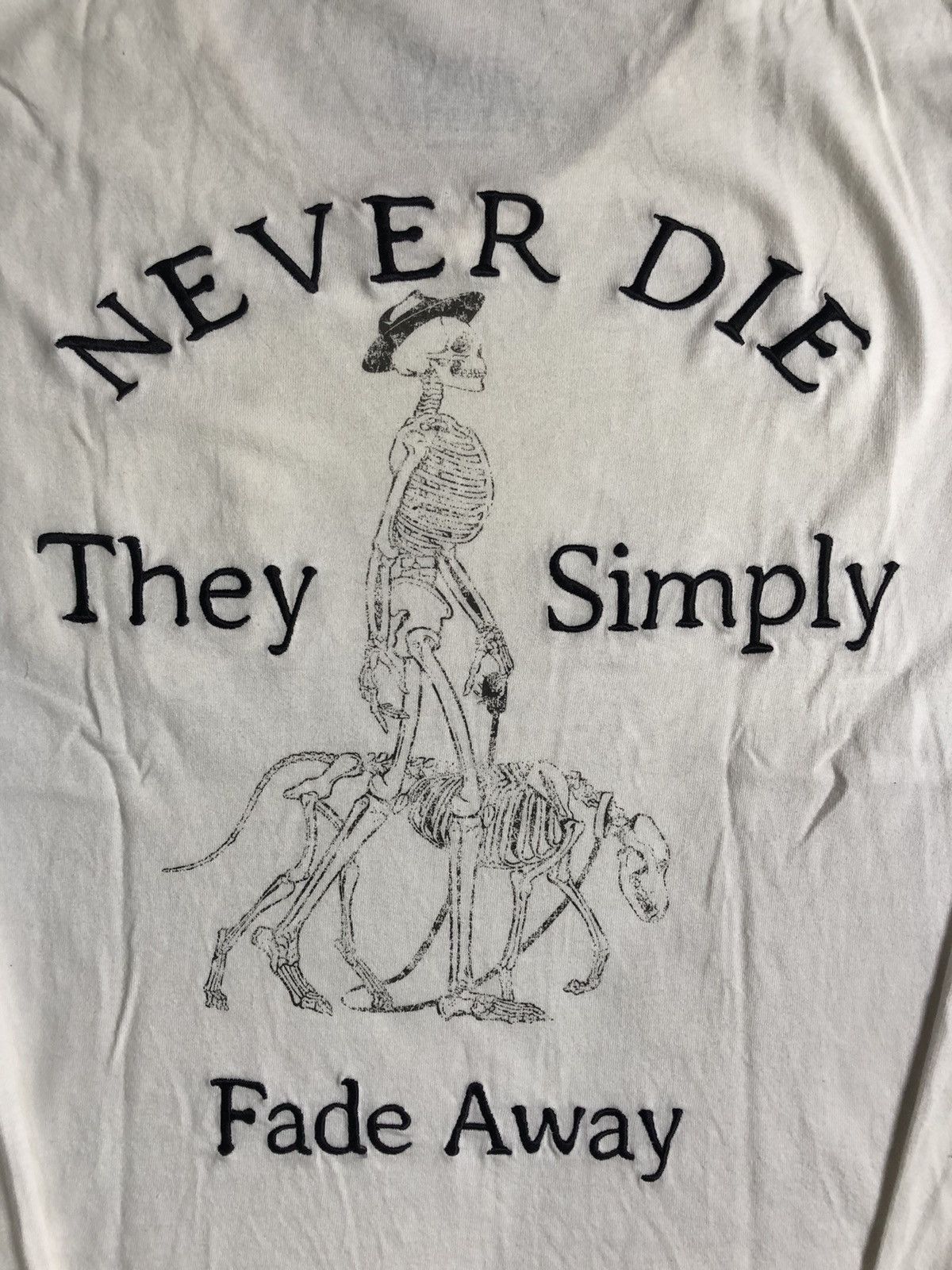 Vintage Vintage Stooge & Co Never Die Skulls V-neck Long Sleeve Tee Size US M / EU 48-50 / 2 - 4 Thumbnail
